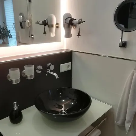 Fasanenhof Klinikum Und Uni Nah Mit Netflix